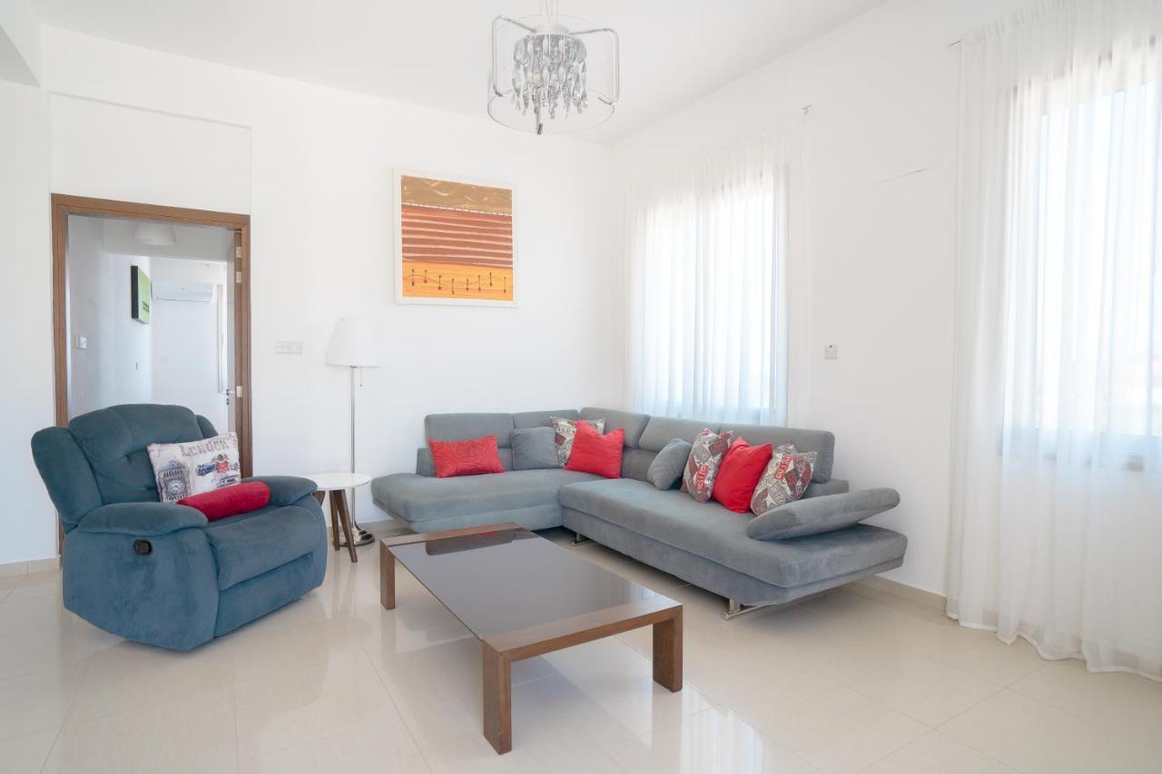 Oniros By Prestige Bookings Peyia Exterior foto